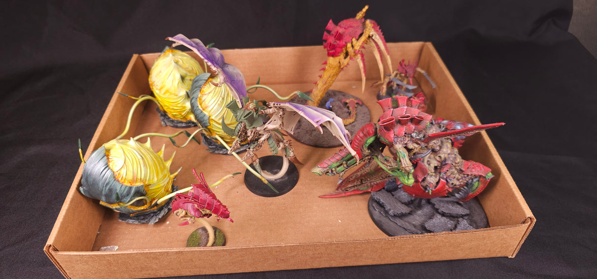 Warhammer 40,000 - Tyranids - Winged Hive Tyrant & Custom Models