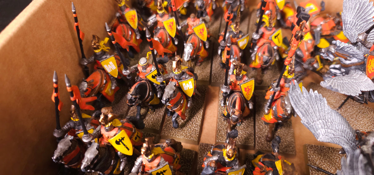 Warhammer: The Old World - Kingdom of Bretonnia - Painted Cavalry & Infantry Army