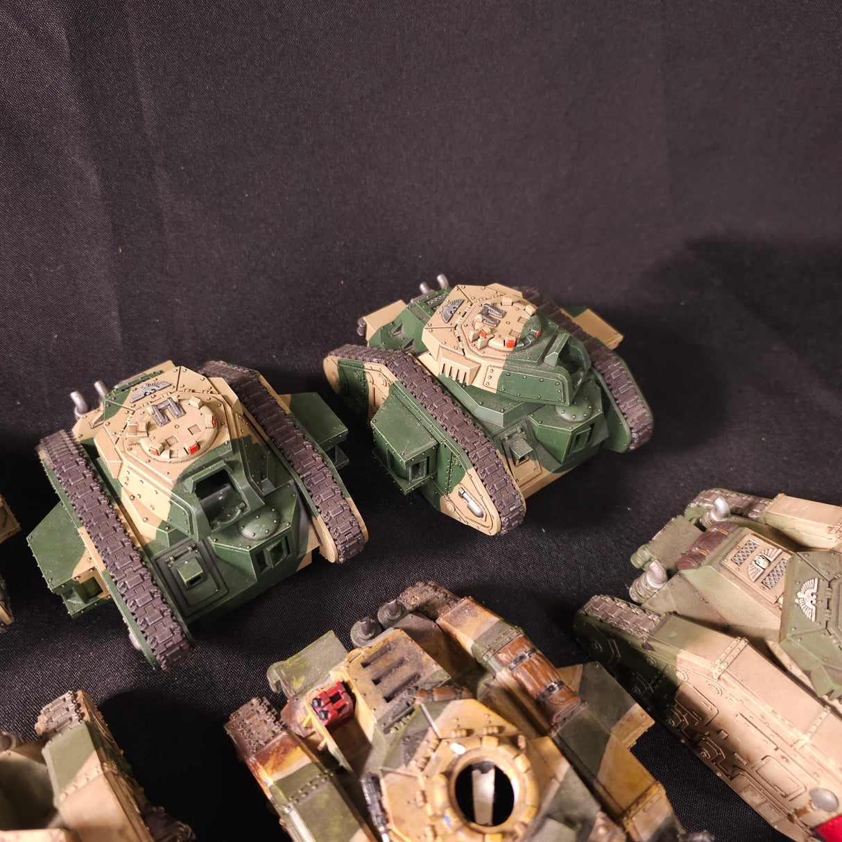Warhammer 40,000 - Astra Militarum - Painted Leman Russ & Tank Collection