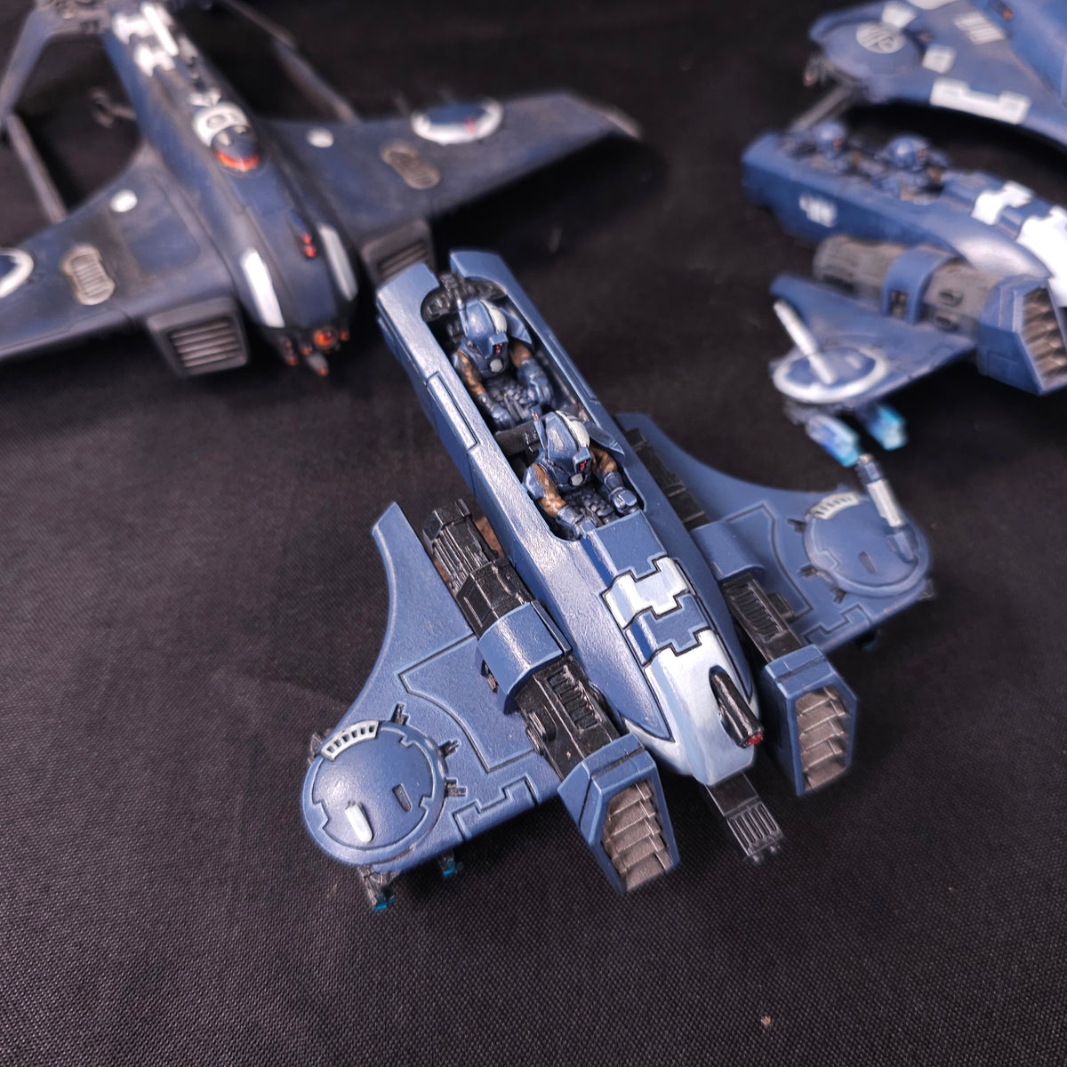 Warhammer 40,000 - T'au Empire - Painted Flyer & Skimmer Lot - Forge World Tiger Shark
