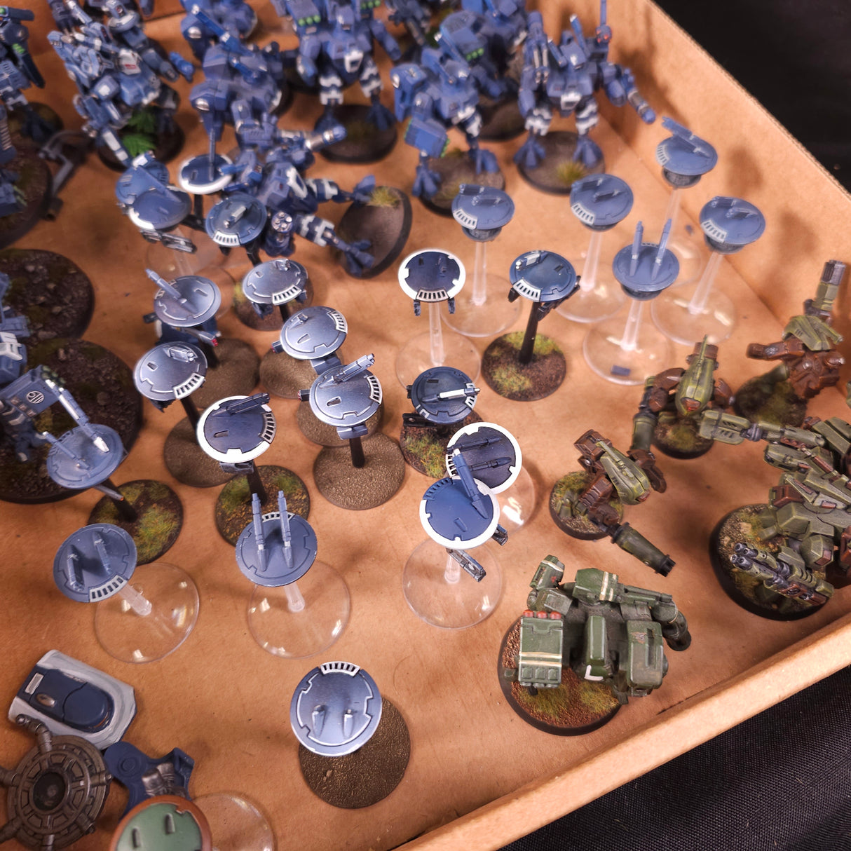Warhammer 40,000 - T'au Empire - Painted Battlesuit & Infantry Army #1