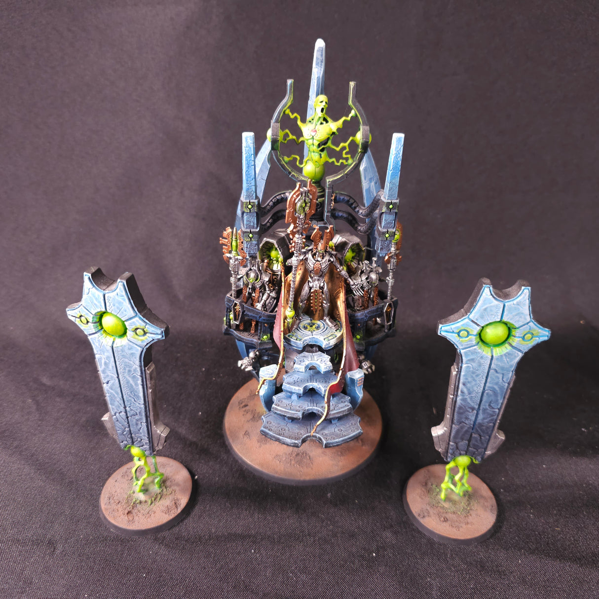 Warhammer 40,000 - Necrons - The Silent King - High-Quality Painted