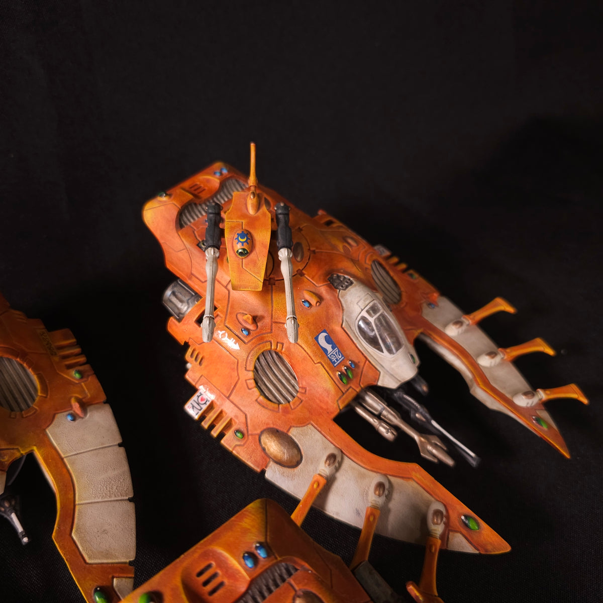 Warhammer 40,000 - Aeldari - Painted Wave Serpent Transport Lot