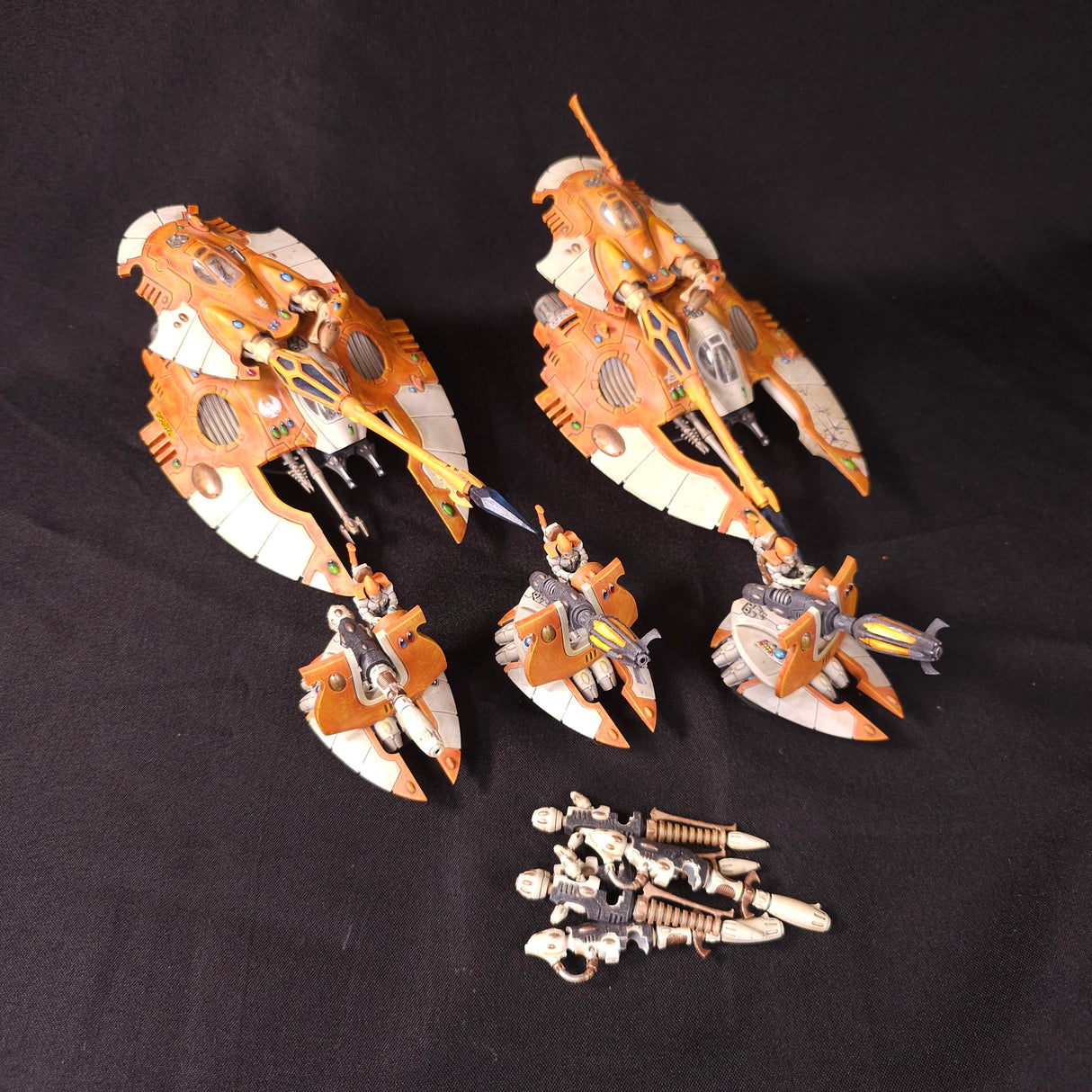 Warhammer 40,000 - Aeldari - Painted Fire Prism & Support Weapon Lot