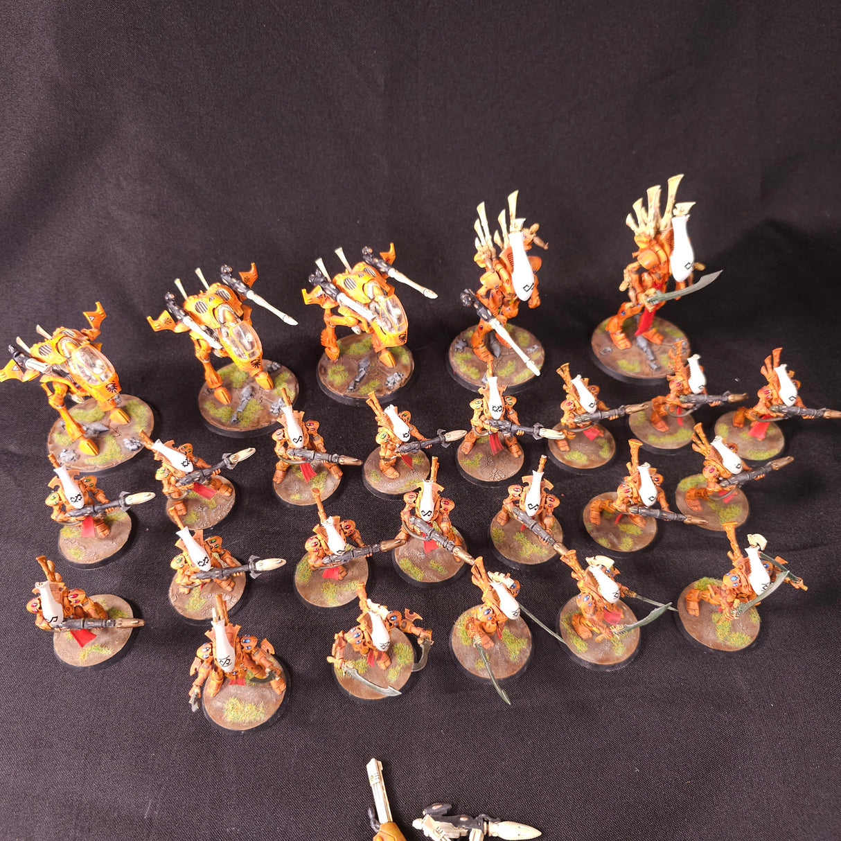 Warhammer 40,000 - Aeldari - Painted Wraith Army