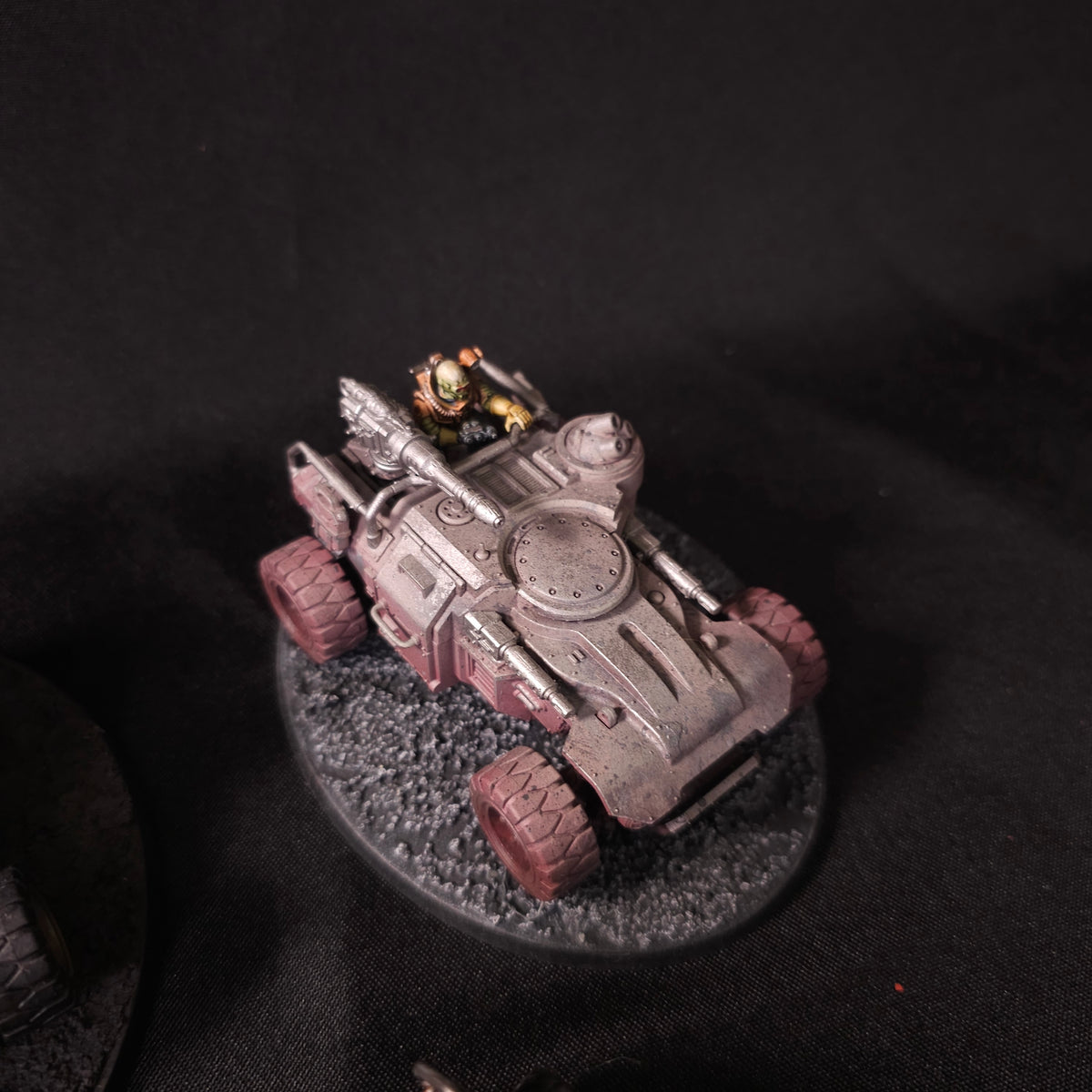 Warhammer 40,000 - Genestealer Cults - Painted Achilles Ridgerunner Vehicle Lot