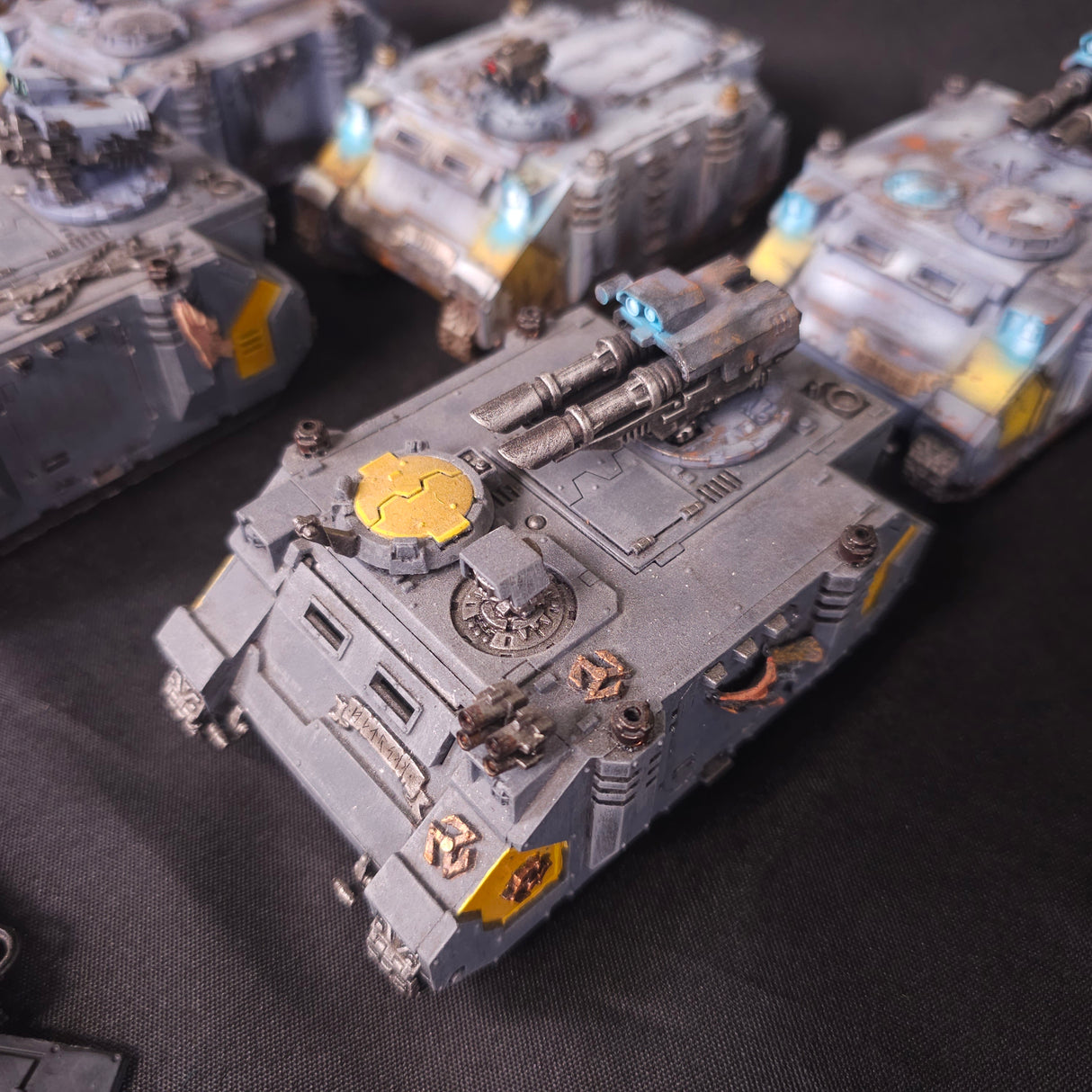 Warhammer 40,000 - Space Wolves - Painted Rhino, Razorback & Predator Vehicle Lot