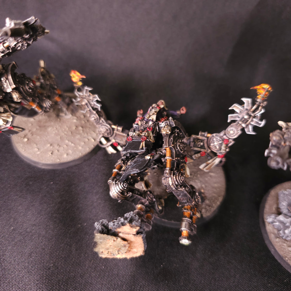 Warhammer 40,000 - Adepta Sororitas - Painted OOP Metal Penitent Engines