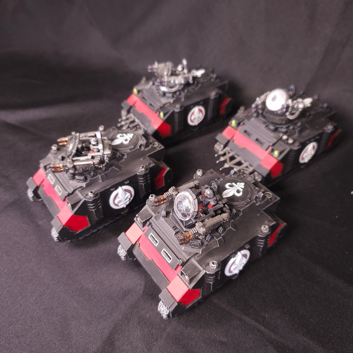 Warhammer 40,000 - Adepta Sororitas - 4 Classic Immolator Tanks