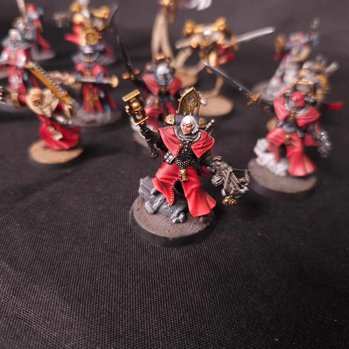 Warhammer 40,000 - Adepta Sororitas - Painted Character Collection with Saint Celestine