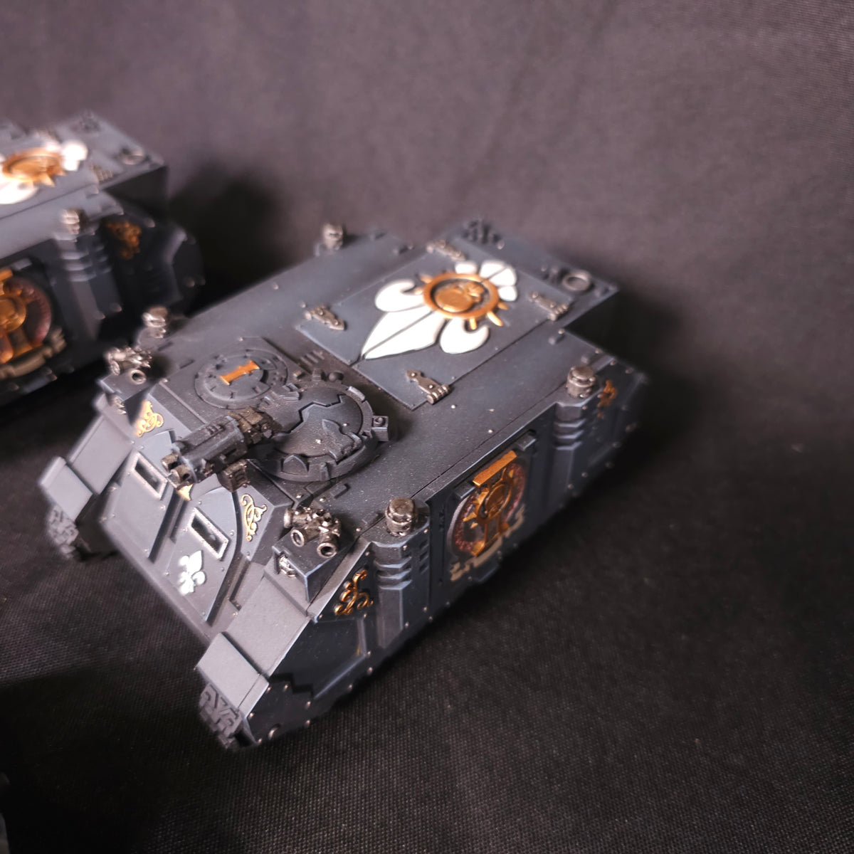 Warhammer 40,000 - Adepta Sororitas - Painted Rhino Transport Lot
