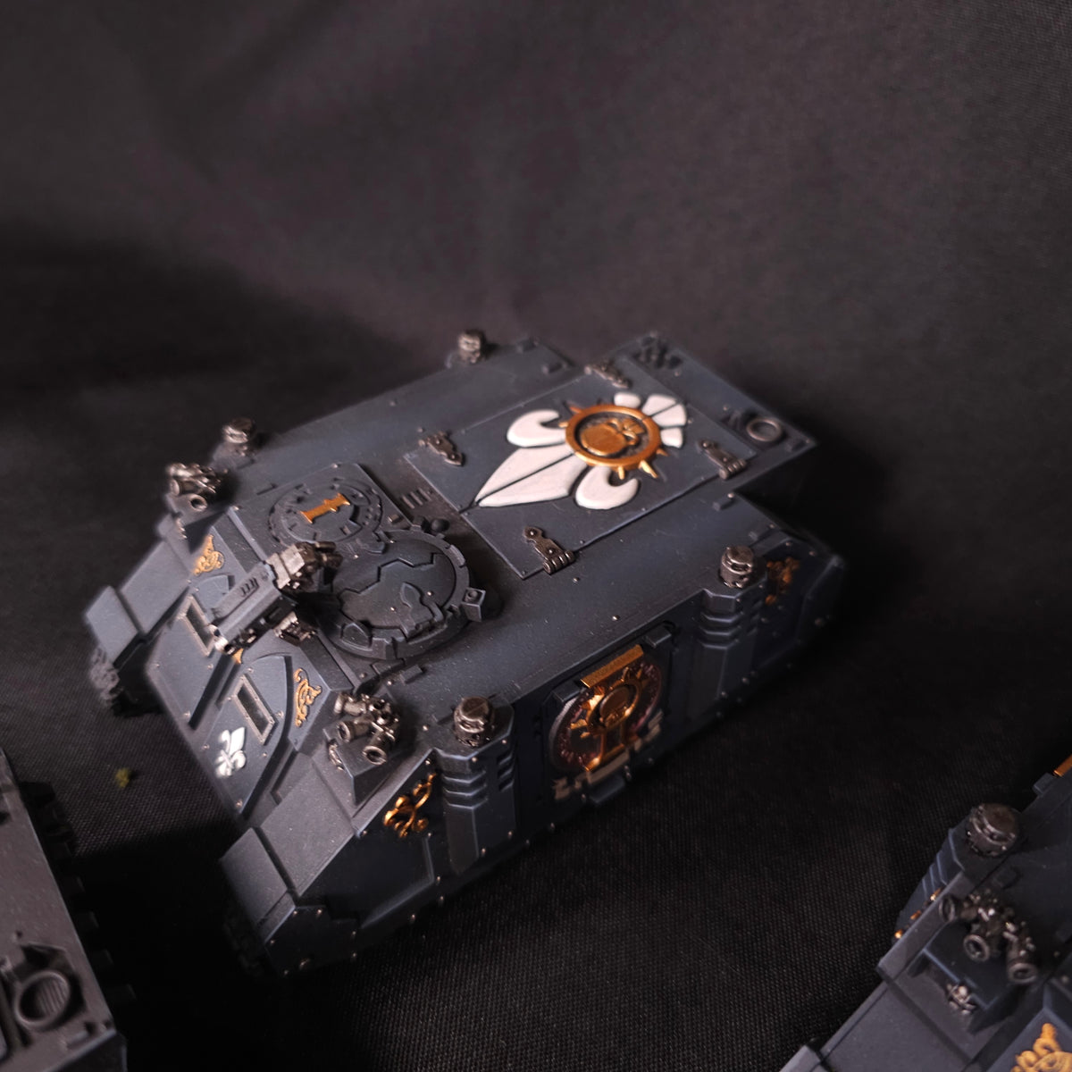 Warhammer 40,000 - Adepta Sororitas - Painted Rhino Transport Lot