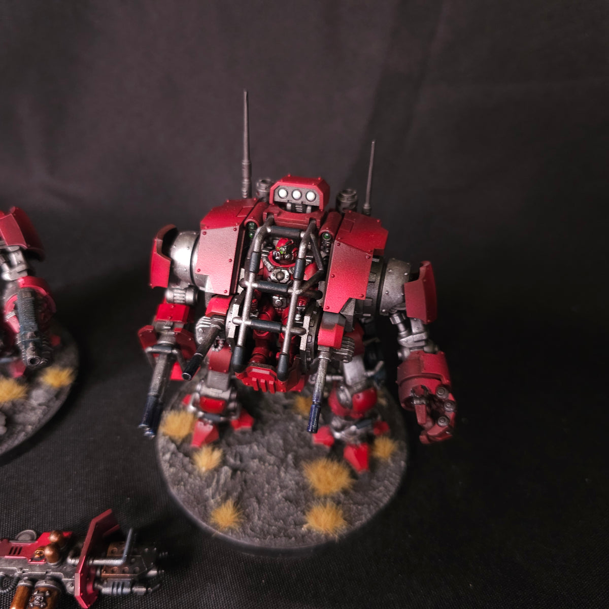 Warhammer 40,000 - Blood Angels - Painted Invictor Tactical Warsuits
