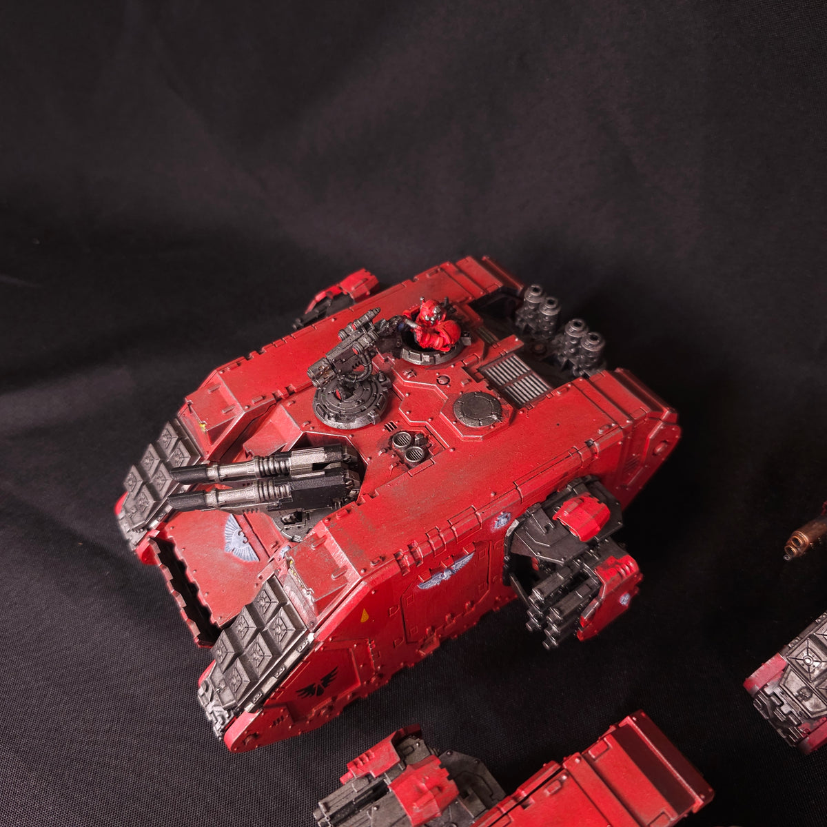 Warhammer 40,000 - Blood Angels - Painted Land Raider Tank Lot