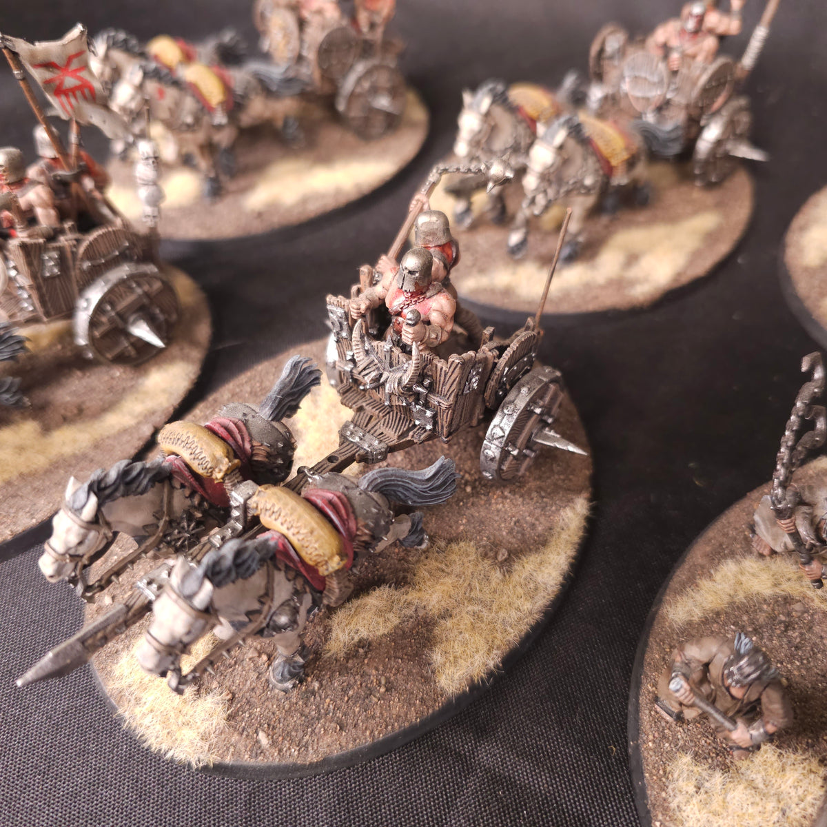 Age of Sigmar - Slaves to Darkness - Painted Chaos Chariot Collection