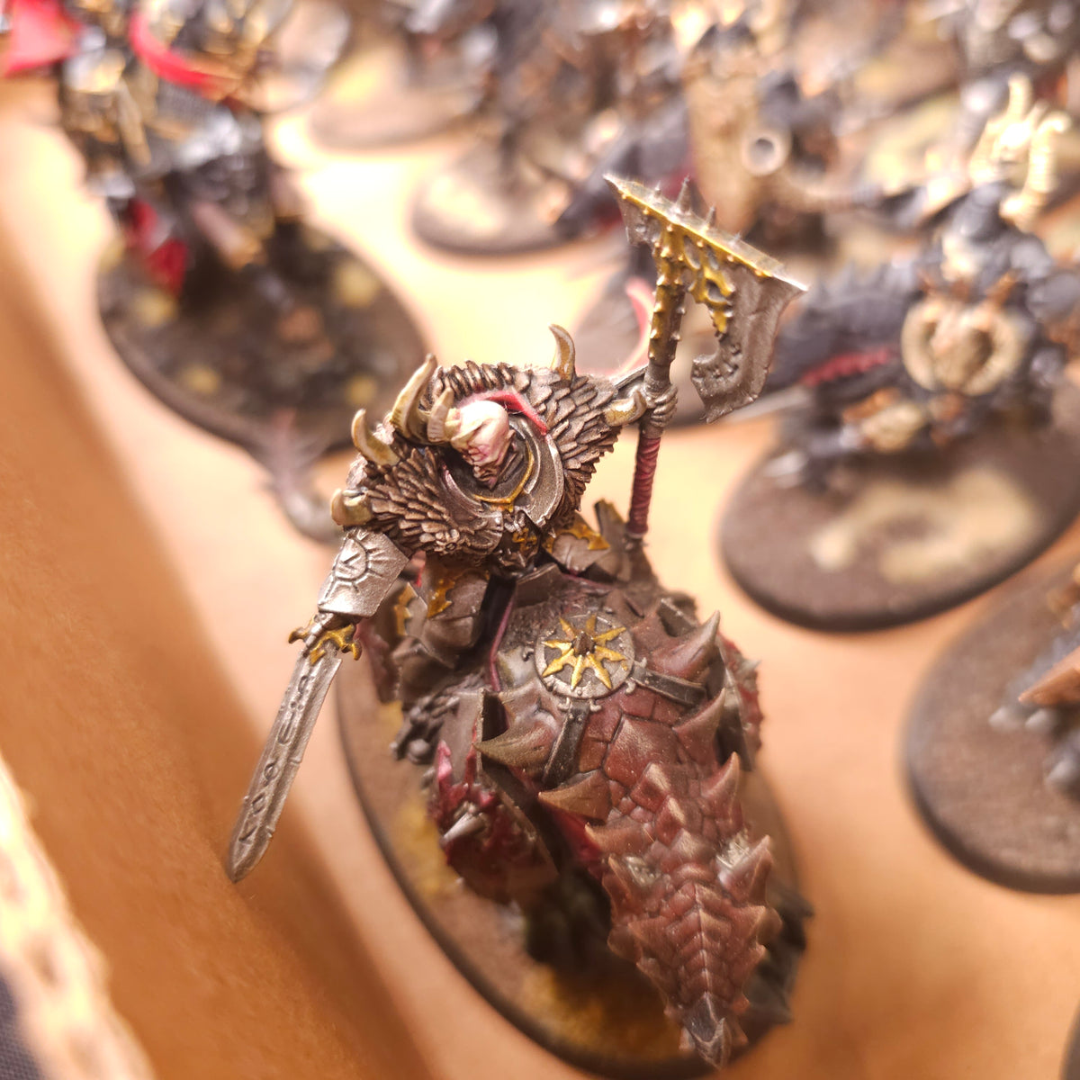 Age of Sigmar - Slaves to Darkness - Painted Knights, Varanguard and Mounted Lords