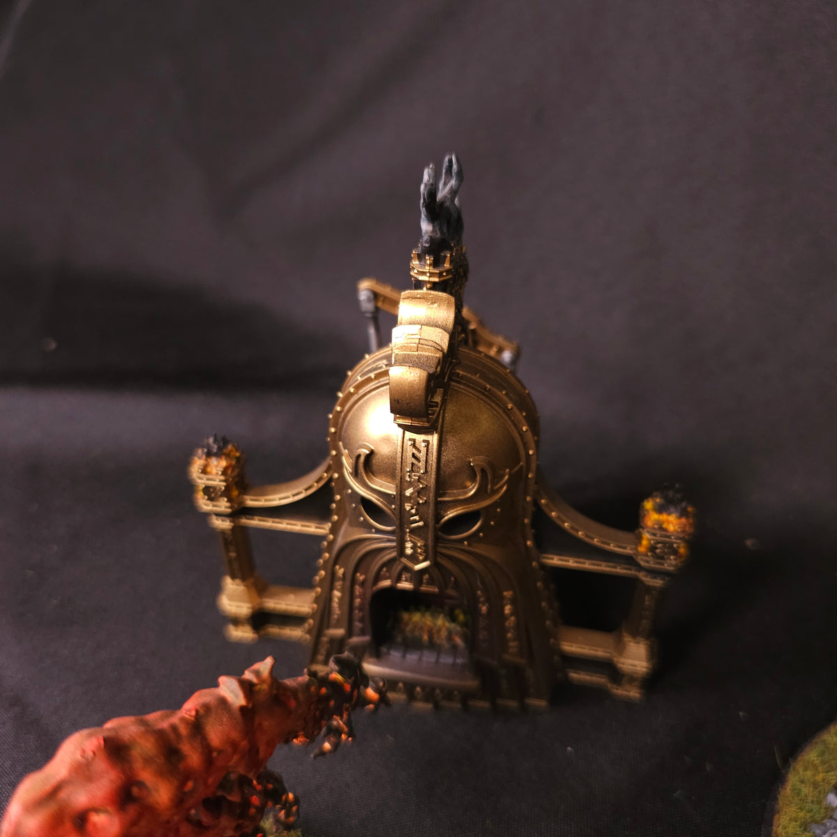 Age of Sigmar - Fyreslayers - Painted Magmic Battleforge and Invocations
