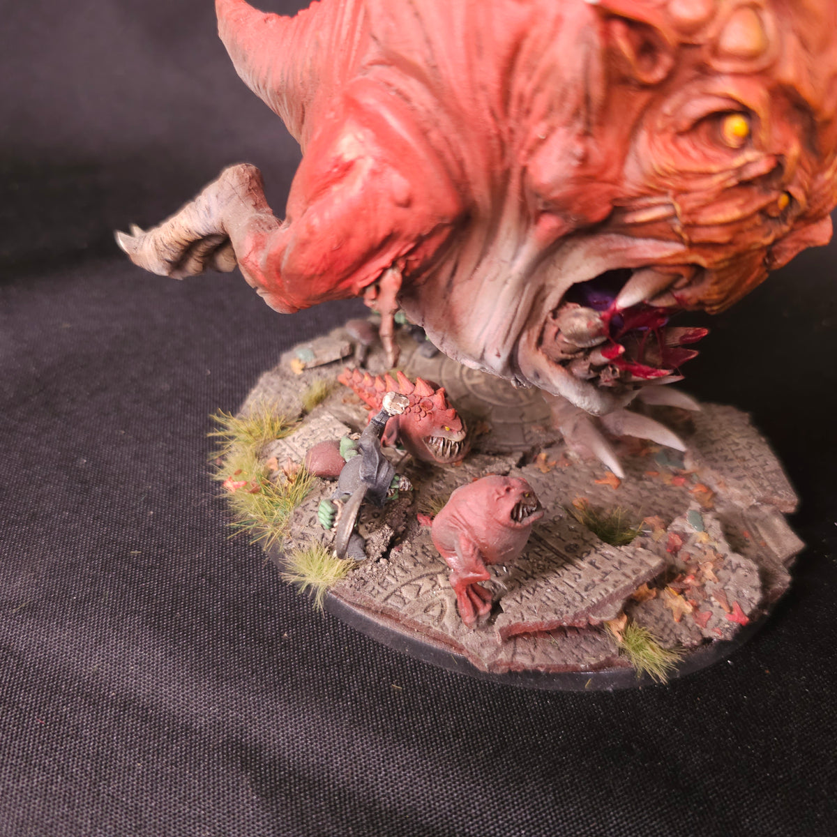 Age of Sigmar - Gloomspite Gitz - High Quality Painted Colossal Squig Pair