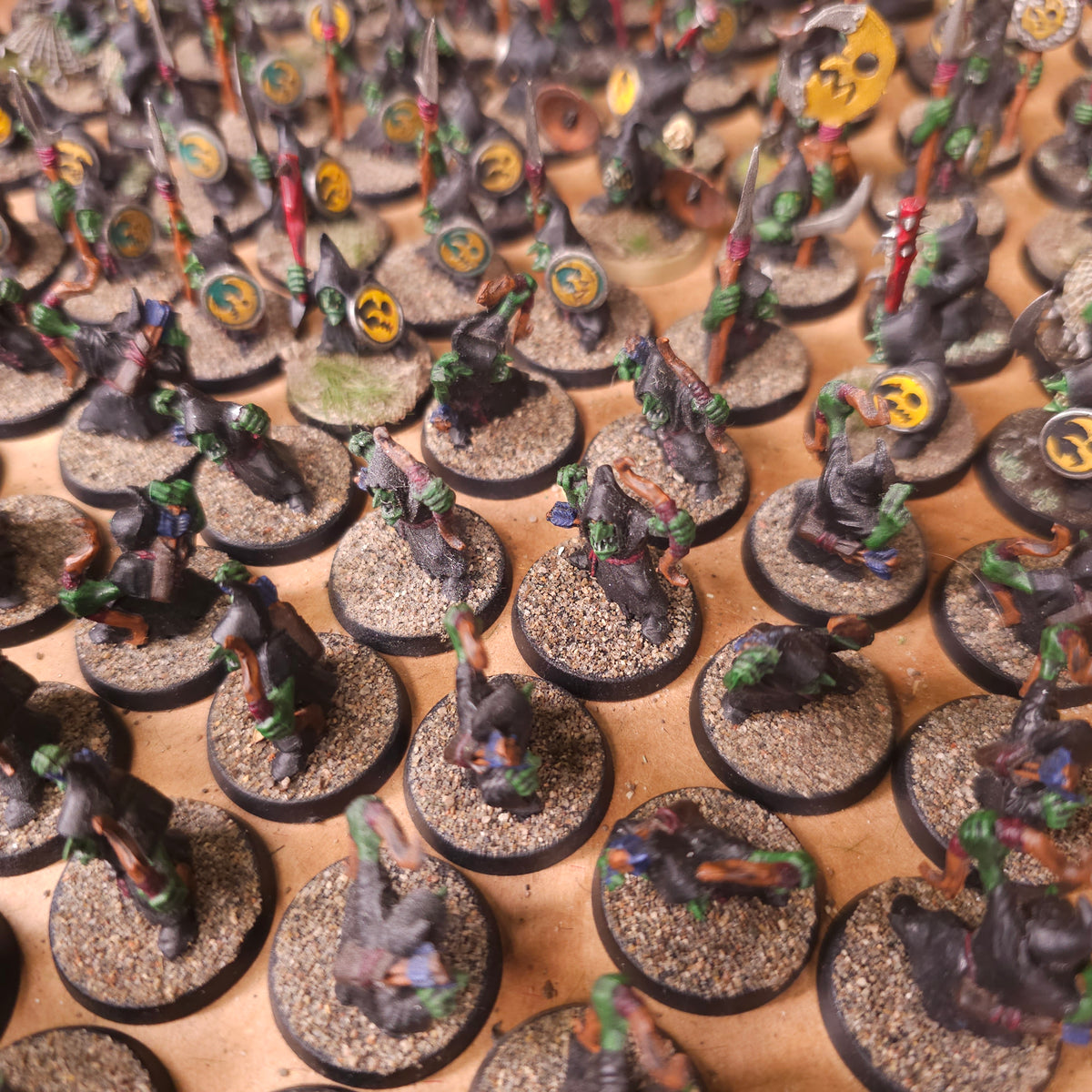 Age of Sigmar / The Old World - Gloomspite Gitz / Orc & Goblin Tribes - Painted Night Goblin Bow and Melee Horde