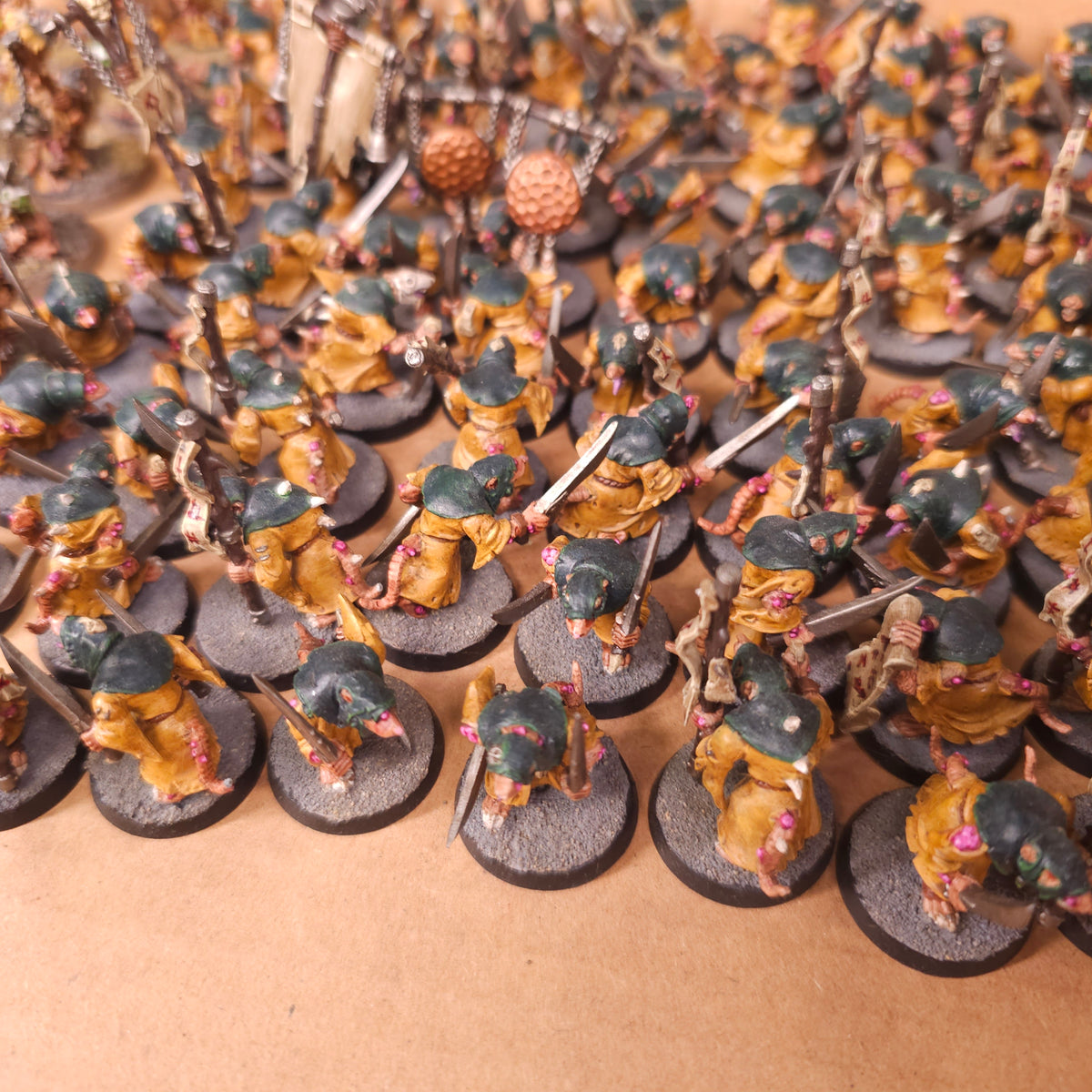 Age of Sigmar - Skaven - Pestilens Infantry And Plague Priest