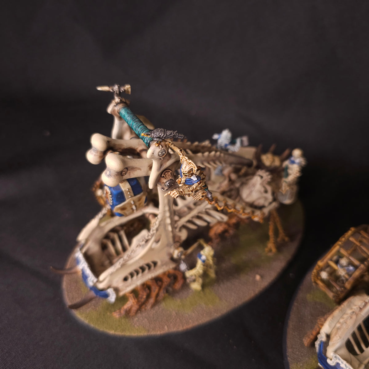 Age of Sigmar - Ossiarch Bonereapers - Painted Mortek Crawler Pair