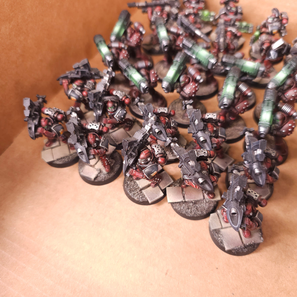 Word Bearers L040 — detail or alternate view 2