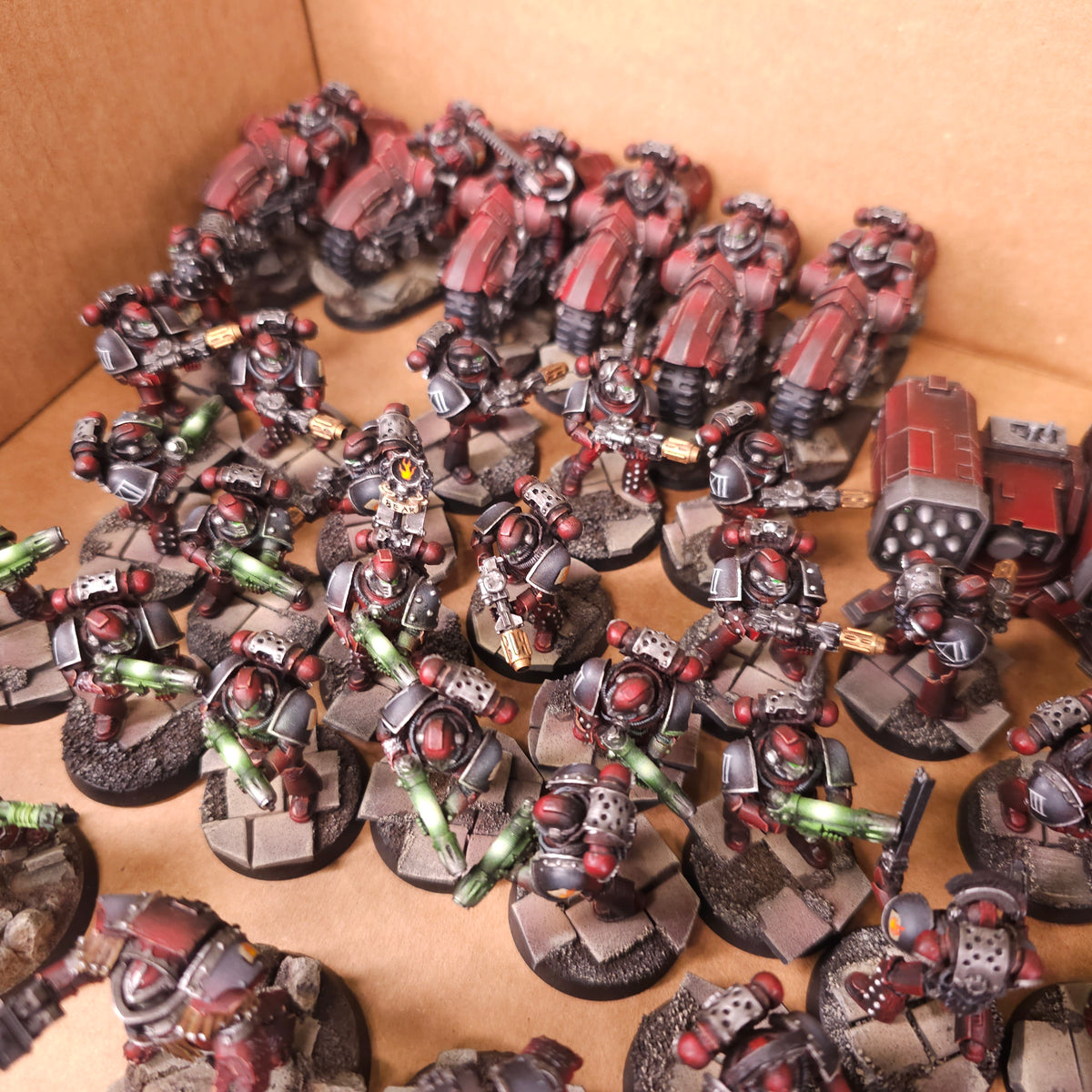 Word Bearers L041 — detail or alternate view 2