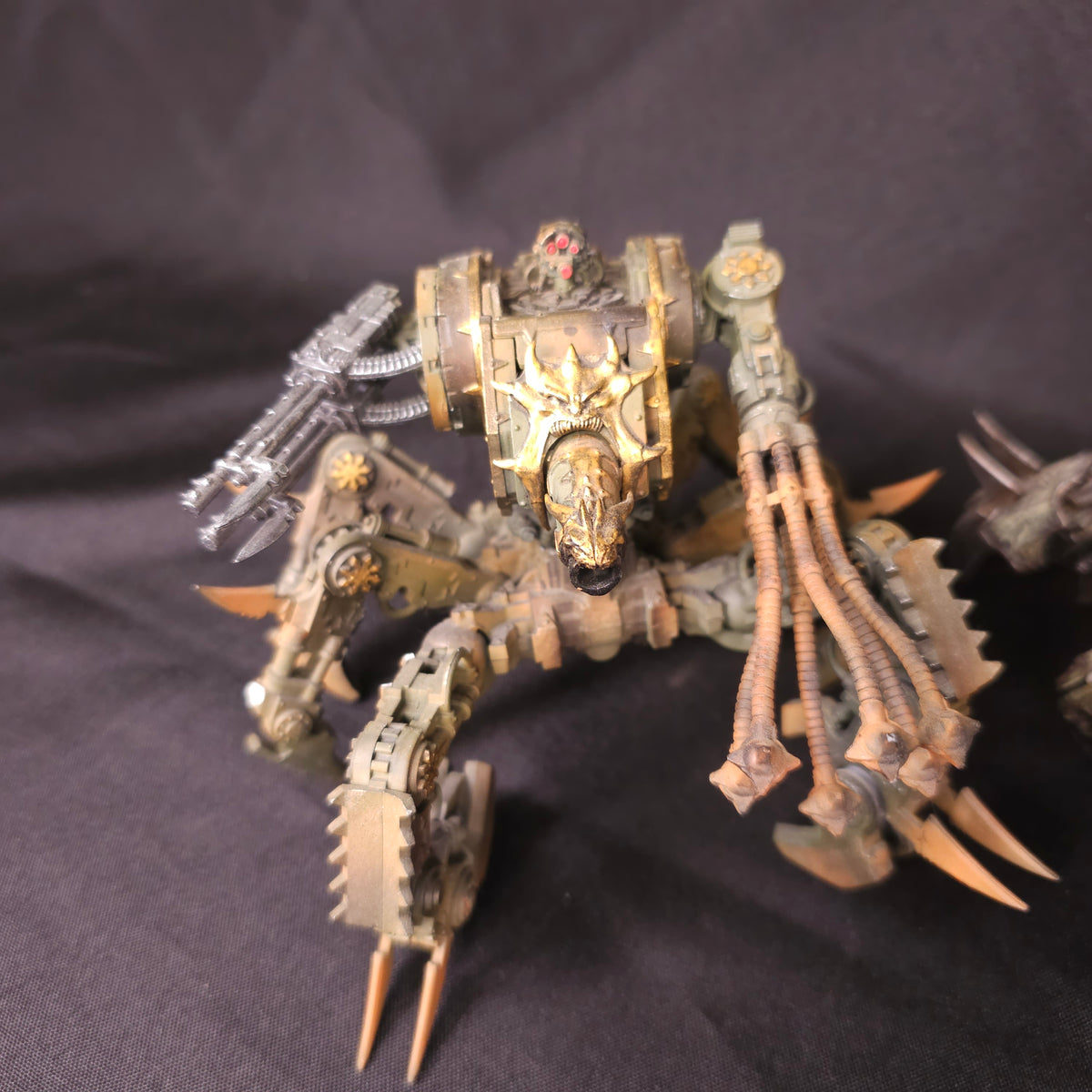 Painted Defiler Pair - Brass and Steel - detail view 2