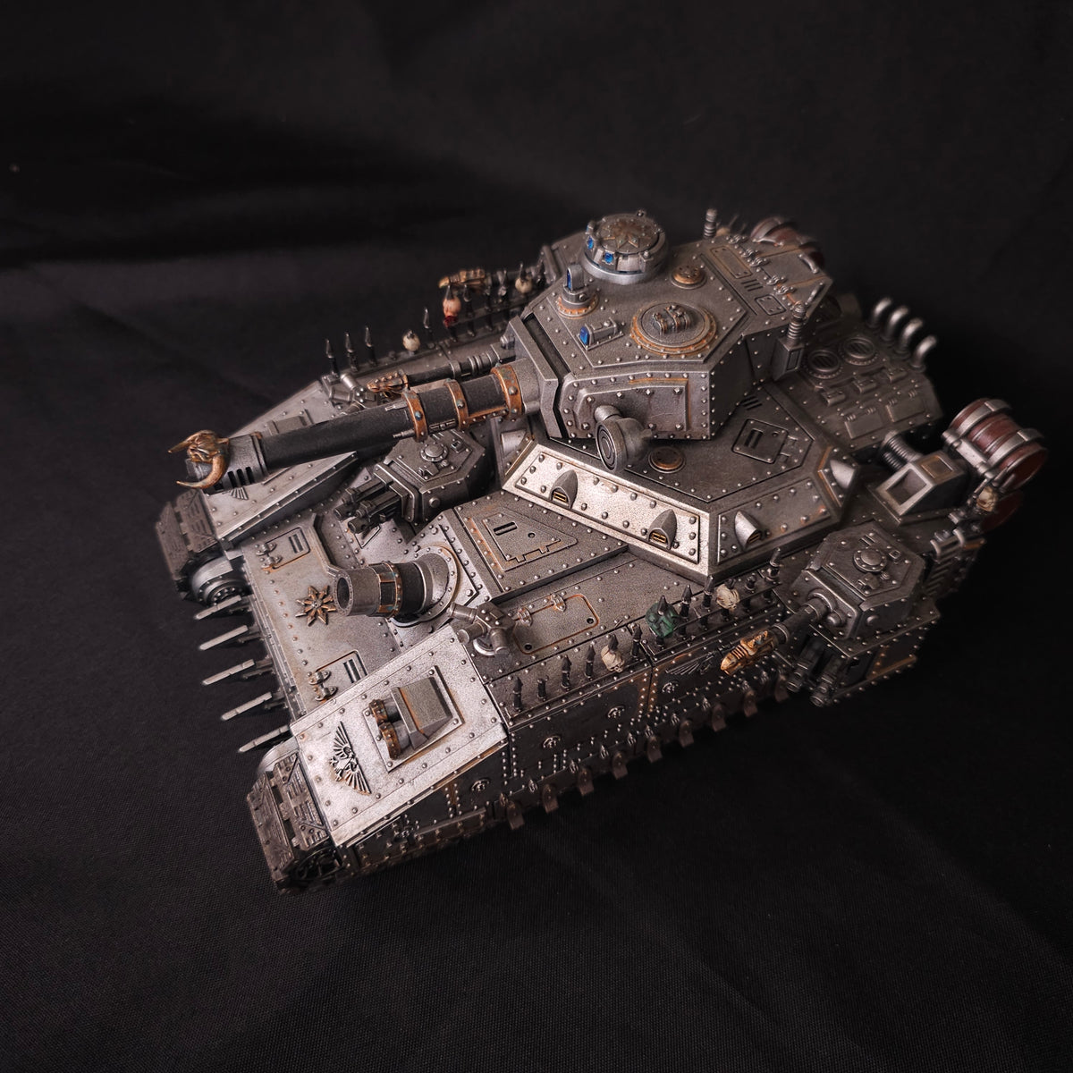 Painted Chaos-Converted Baneblade - full lot
