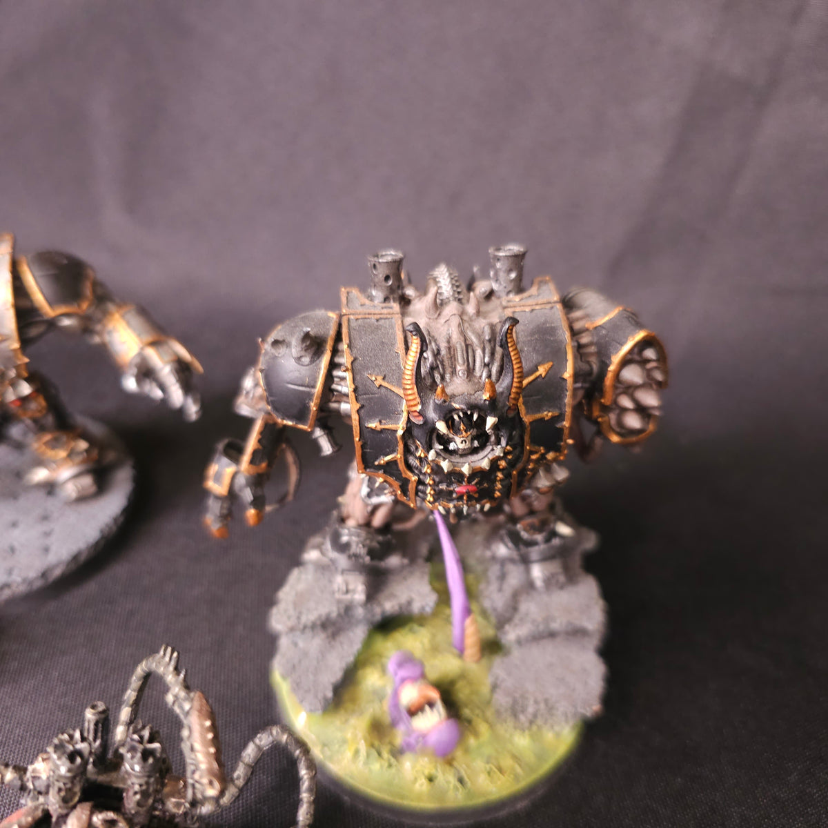 Black and Gold Helbrutes and Warpsmith — detail view 2