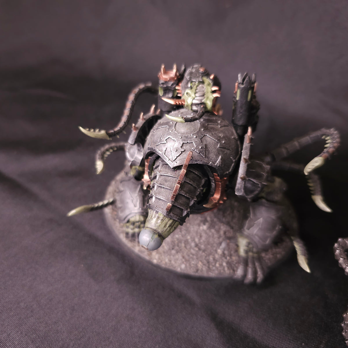 Black and Brass Maulerfiends — detail view 2