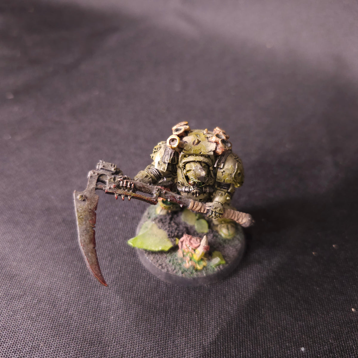 Typhus #3 - Classic Sculpt - photograph 2, alternate view or detail