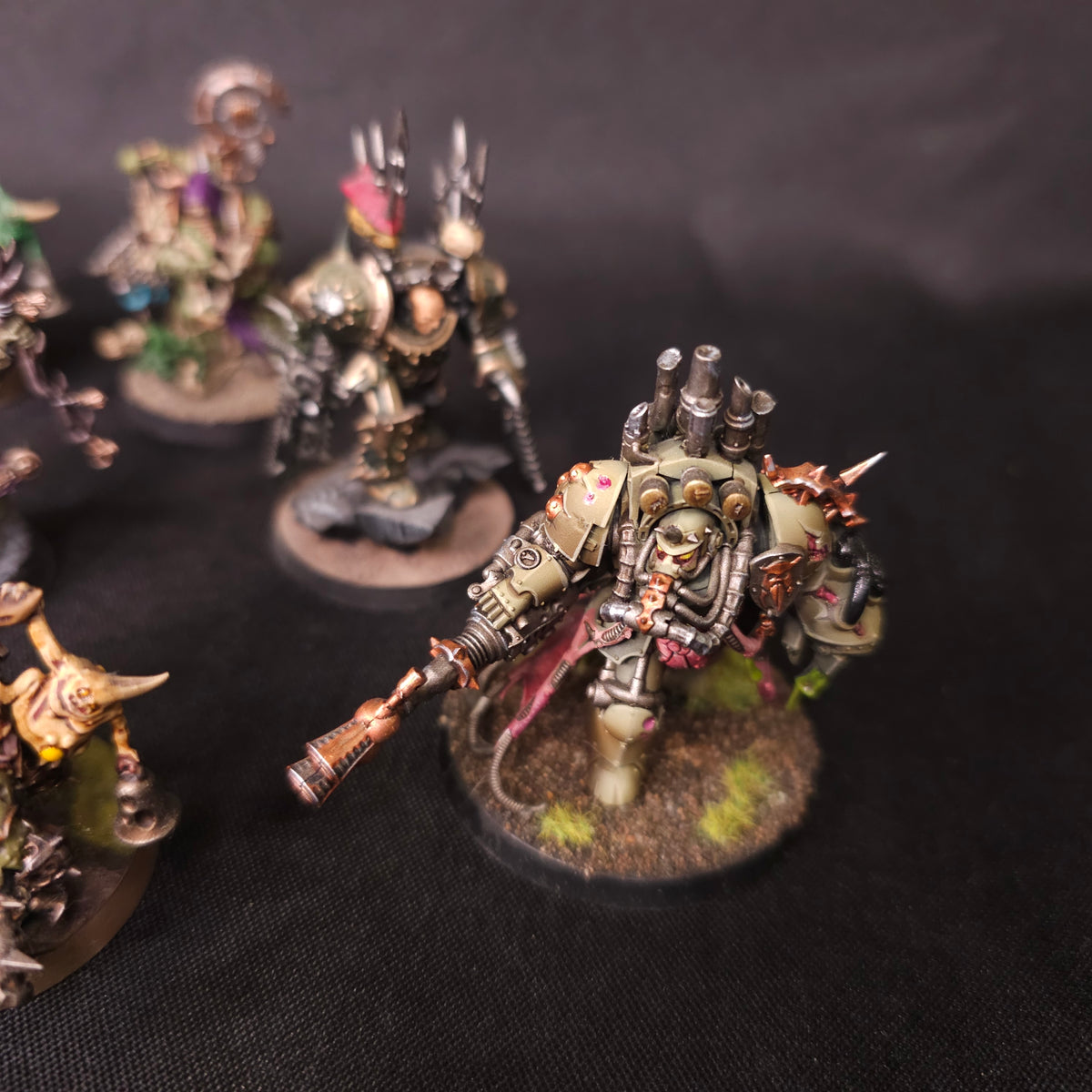 Death Guard Lords and Characters - photograph 6, alternate view or detail