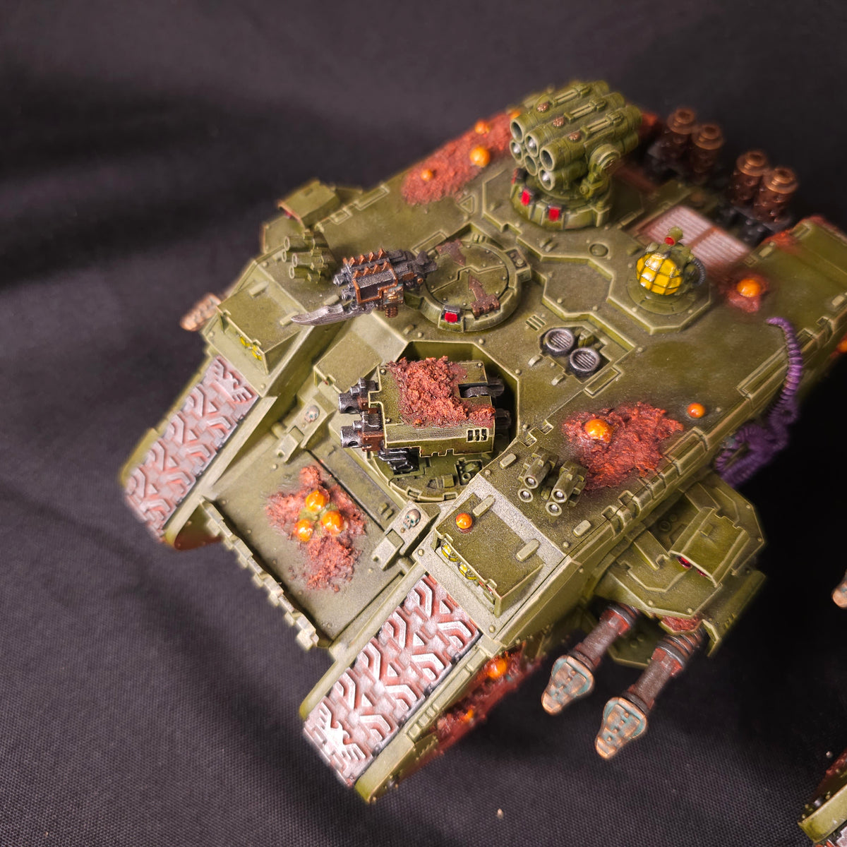 Land Raiders - Green and Purple - photograph 4, alternate view or detail
