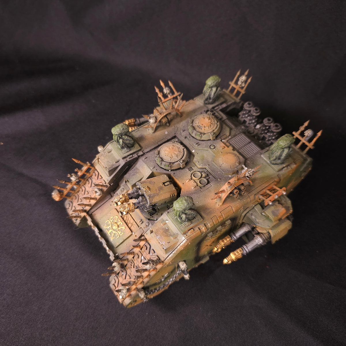 Land Raider - Weathered Brown - full lot overview