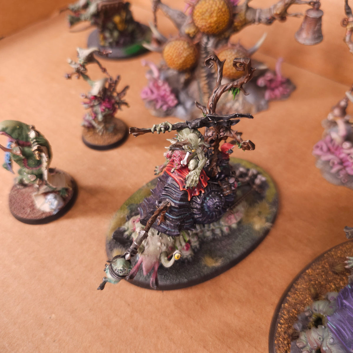 Nurgle Daemon Characters and Gnarlmaws - photograph 3, alternate view or detail