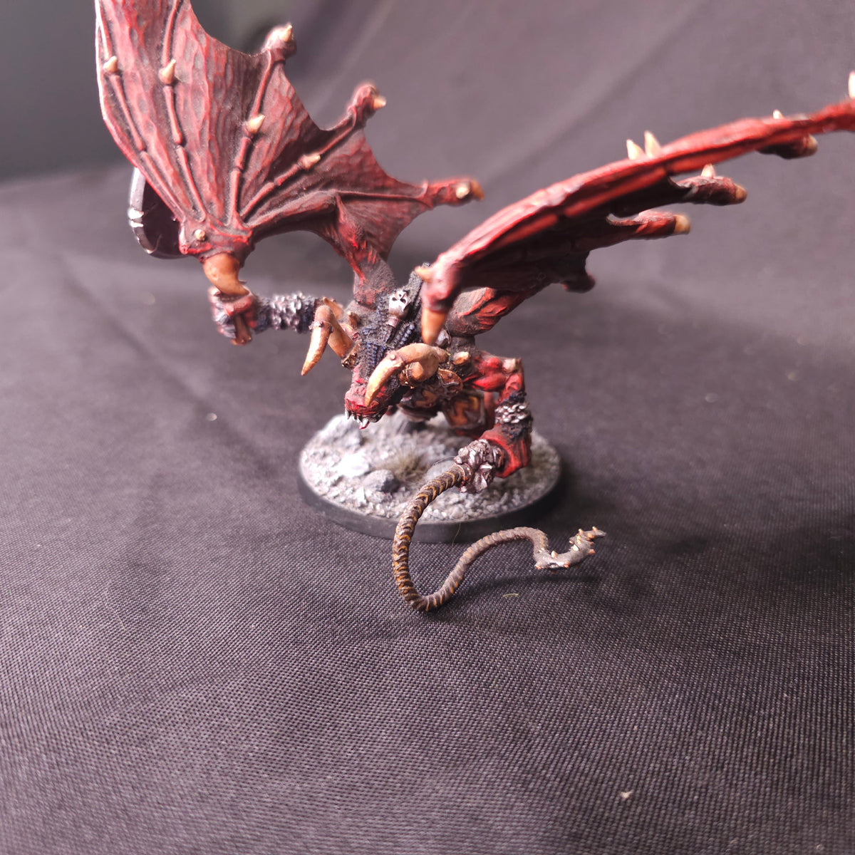 Classic Bloodthirster - Axe and Whip - photograph 5, alternate view or detail