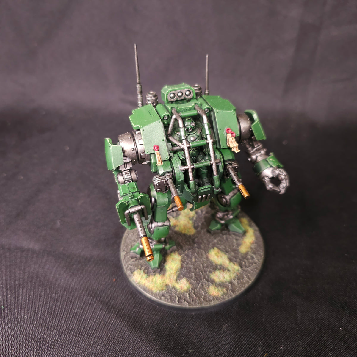 Scions of the Forge Invictor Tactical Warsuit, full lot overview