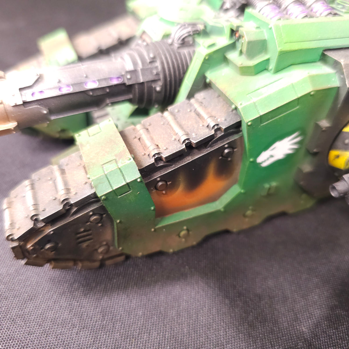 Salamanders - Forge World Sicaran Venator - alternate or detail view 4