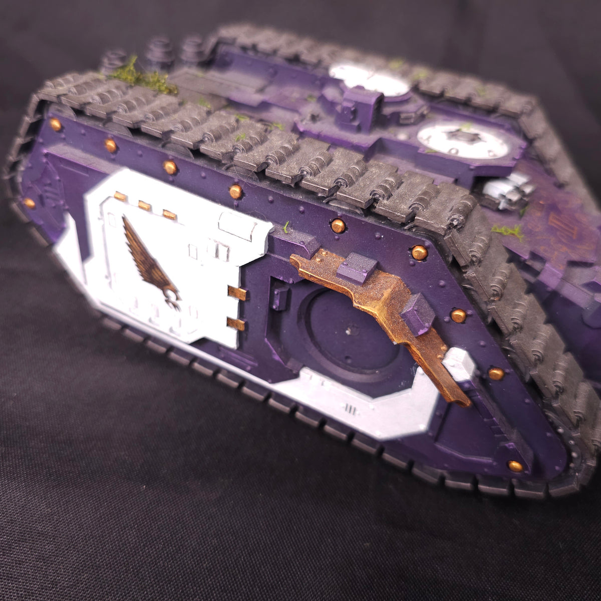 Emperor's Children - Land Raider Proteus - alternate or detail view 6