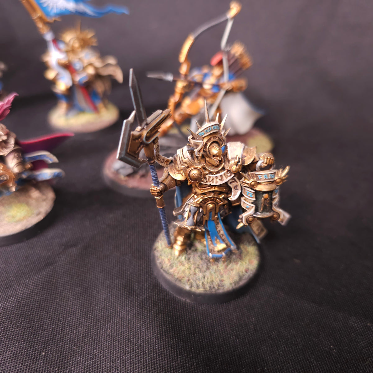 Stormcast Eternals - Banner and Battle Heroes - alternate or detail view 2