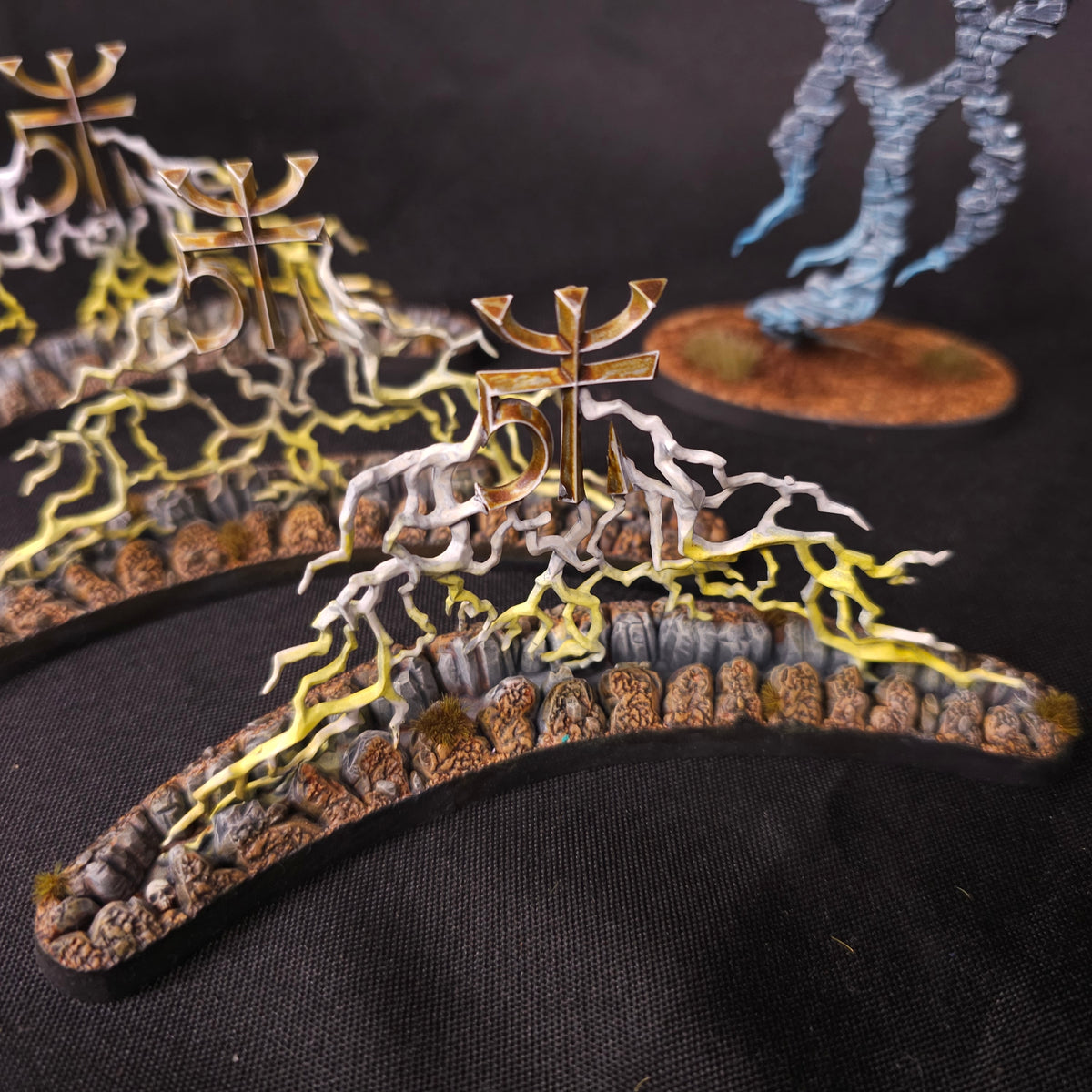 Lumineth Realm-lords - Endless Spell Models - alternate or detail view 3