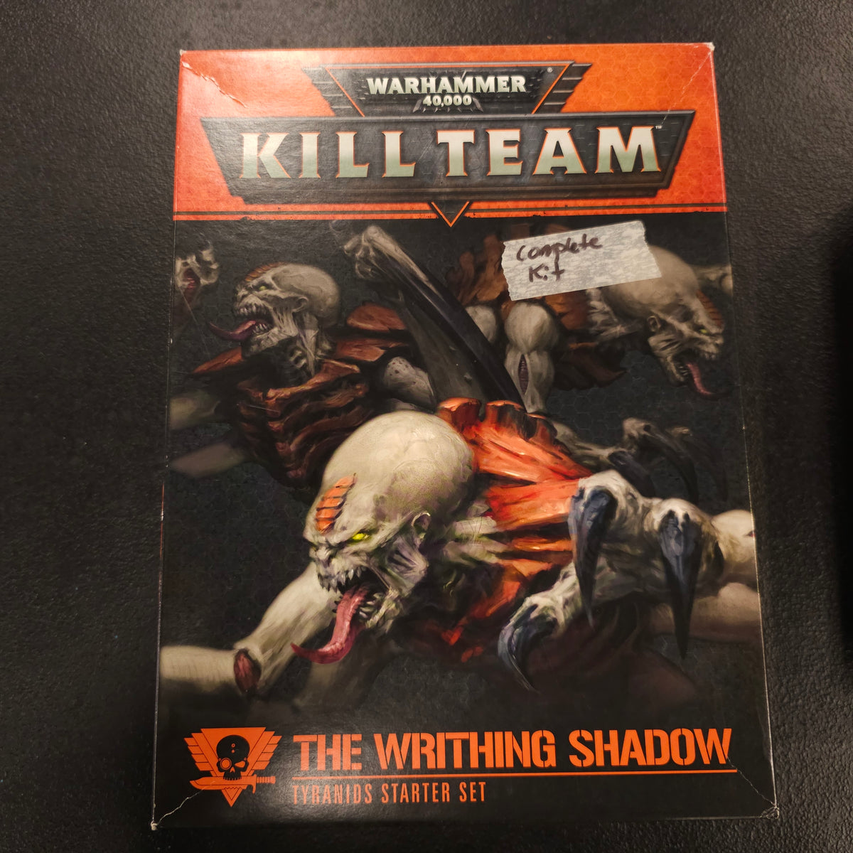Front of the actual The Writhing Shadow - Tyranids Starter Set (2018) retail box