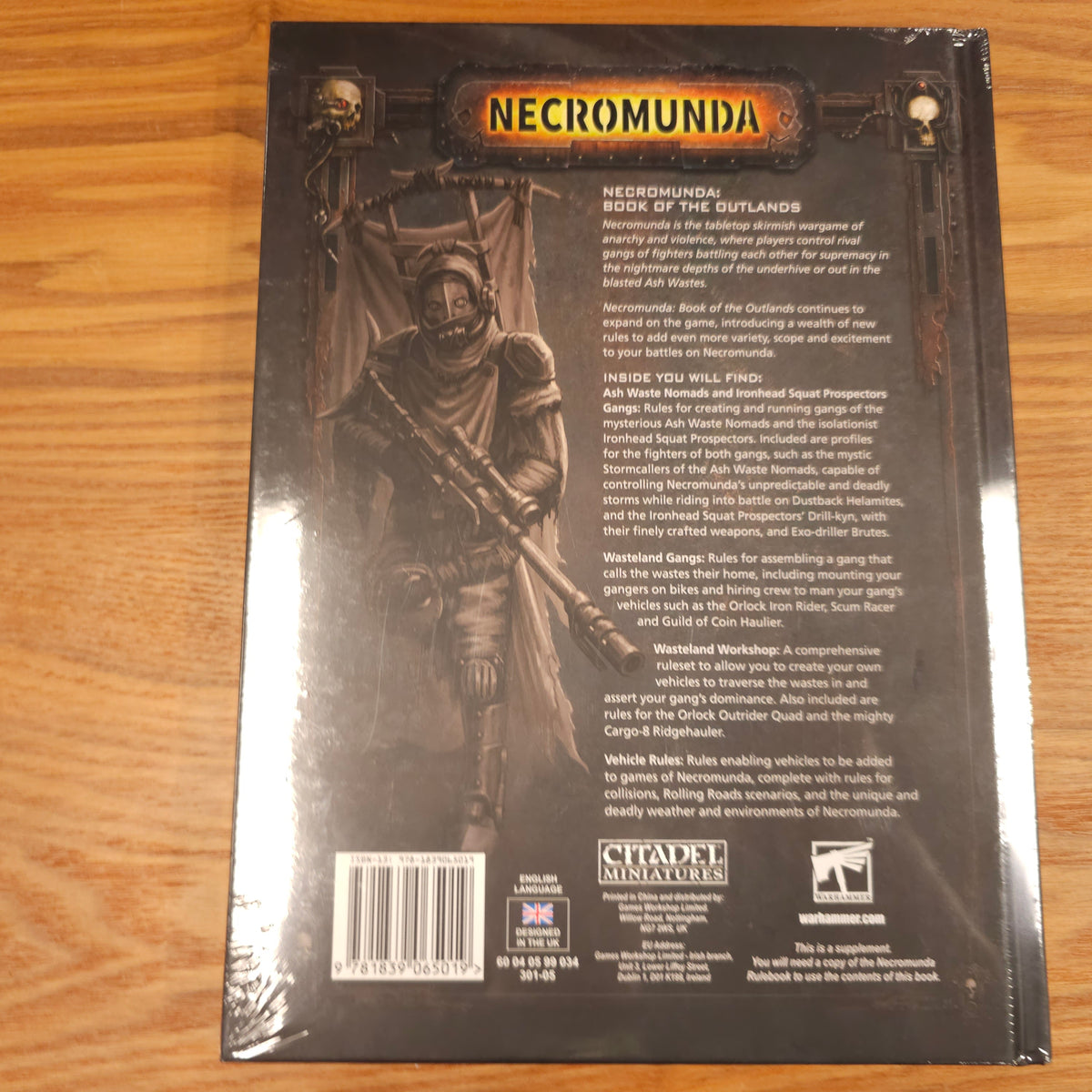Necromunda - Book of the Outlands (wrapped copy) - 2017 relaunch; 2022 — photo 2 of 2