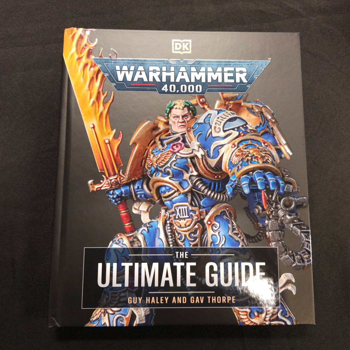 Warhammer 40,000: The Ultimate Guide — additional product photograph 3