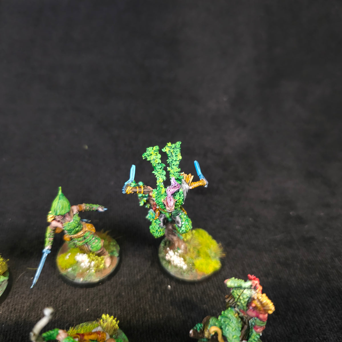 Redleaf Elves — detail or alternate view 6