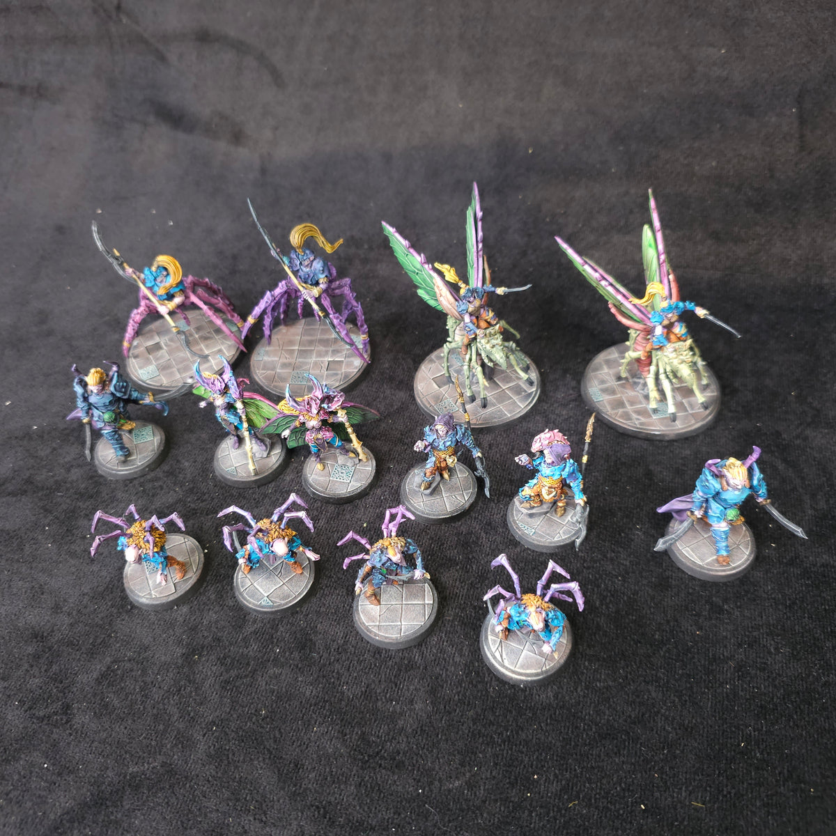 Bloodfields - Everdark Elves and Spider Riders - Painted D&D Lot - full lot overview