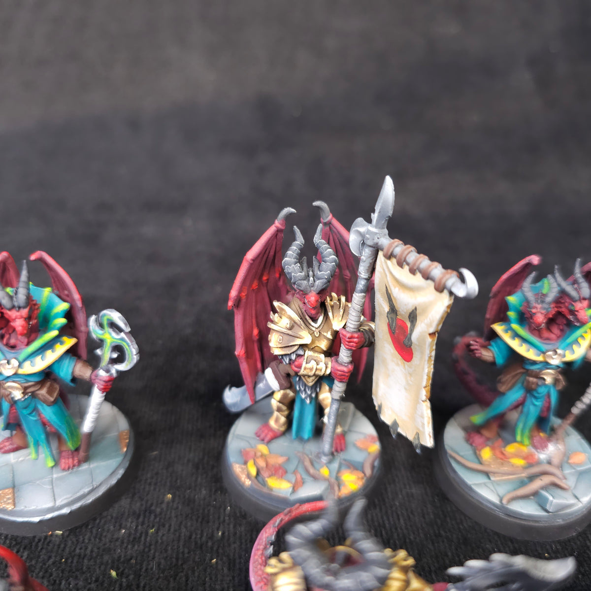 Bloodfields - Vile Dragonborn - Painted D&D Dragonkin Party - detail and alternate view 1