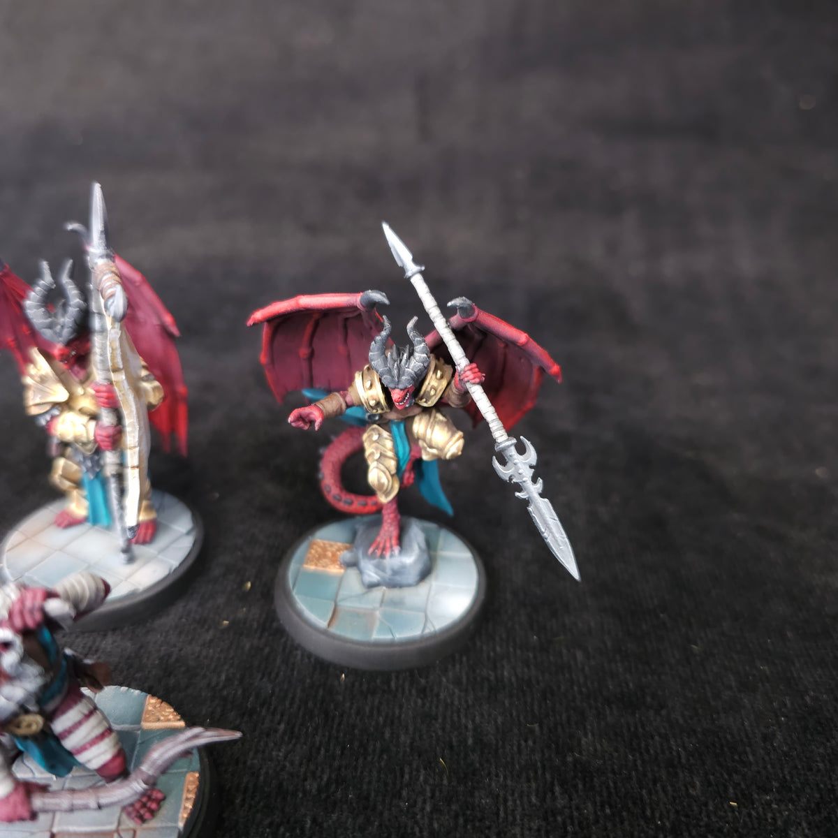 Bloodfields - Vile Dragonborn - Painted D&D Dragonkin Party - detail and alternate view 3