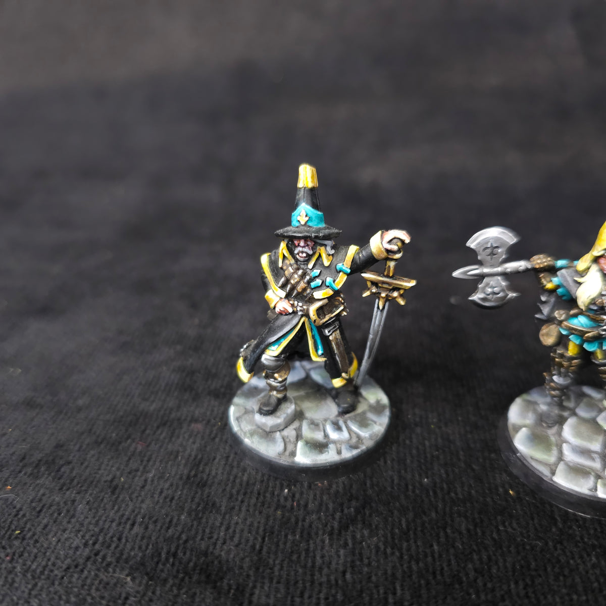 Bloodfields - Vampire Hunters - Painted D&D Witch Hunters - detail and alternate view 1